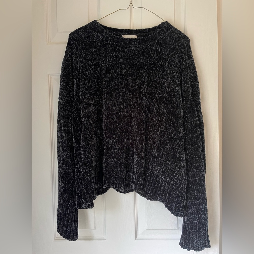 Altar’d State Black Sweater - L
